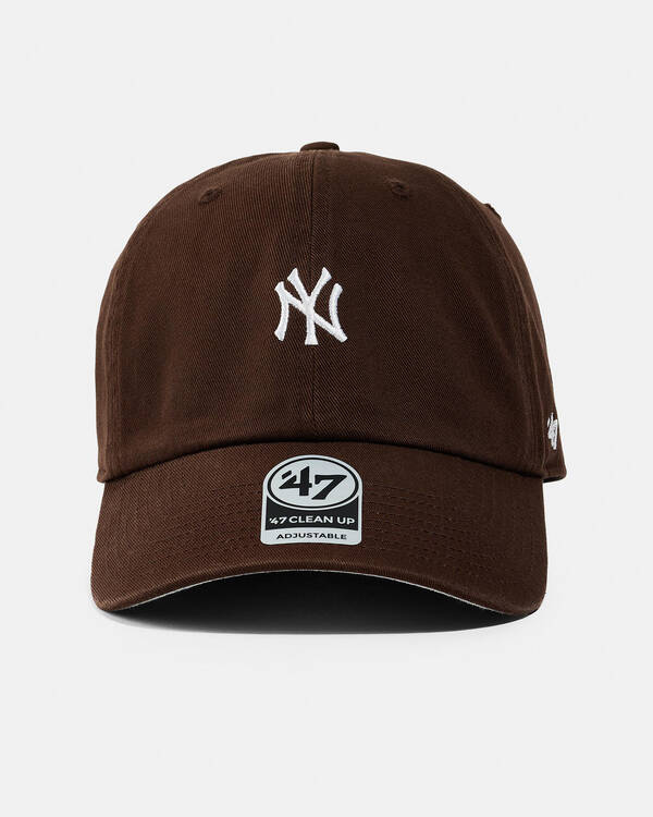 Clean Up Baserunner New York Yankees Cap