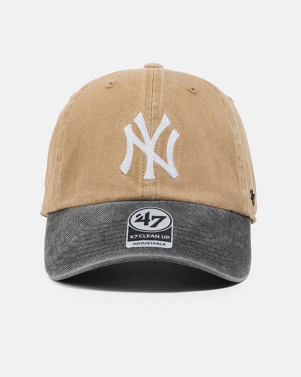 Forty Seven New York Yankees Well Worn Chain Stitch Clean Up Cap for Mens