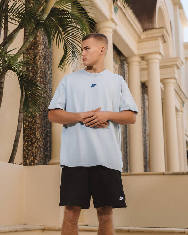 Nike Loose Premium Essential T-Shirt for Mens