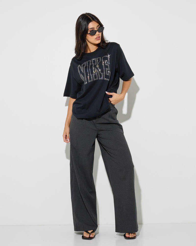 Nike Classic Boxy ST7 T- Shirt for Womens