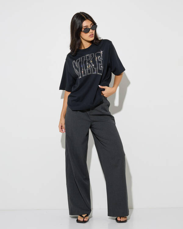 Nike Classic Boxy ST7 T- Shirt for Womens