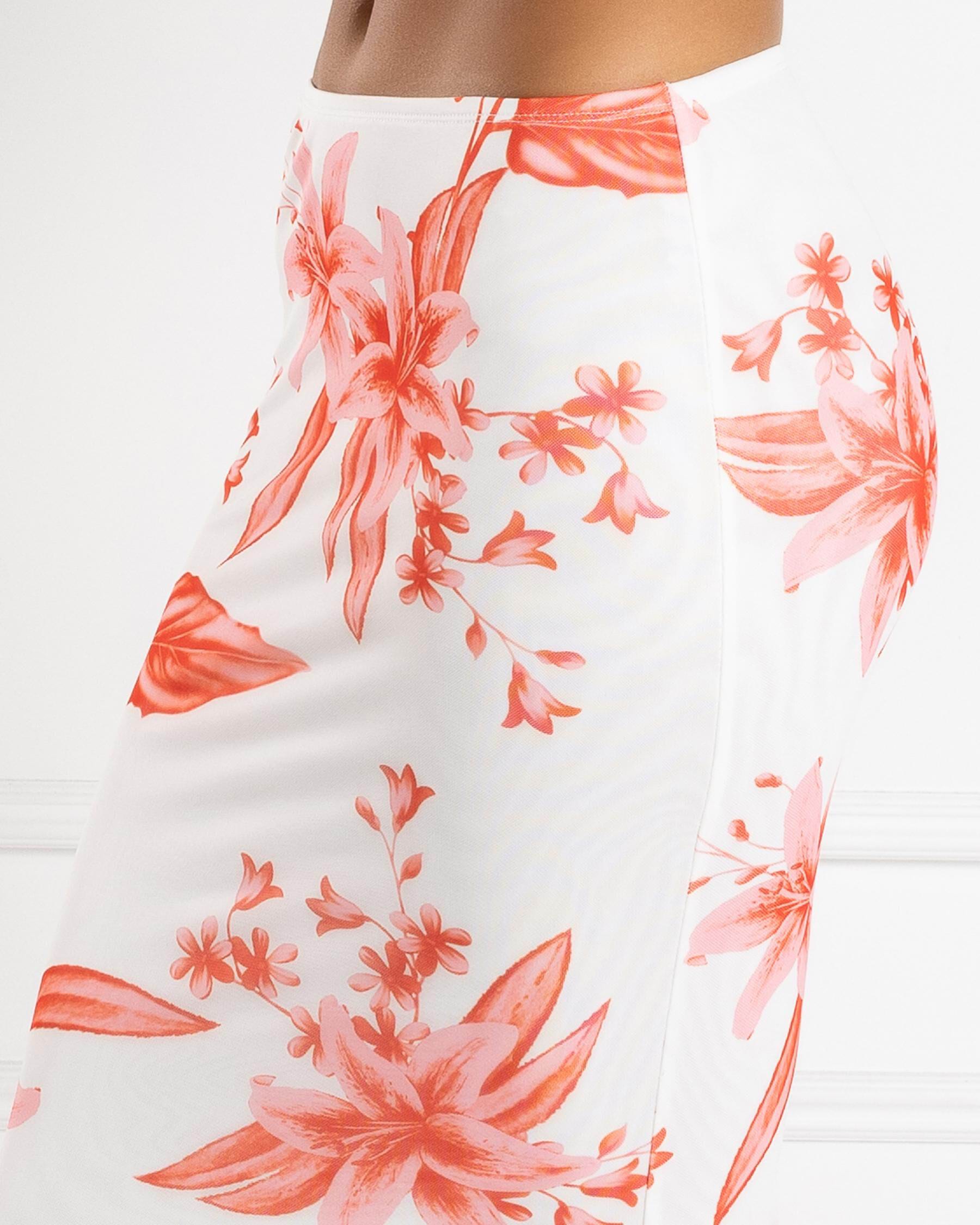 Ava And Ever Pia Maxi Skirt In White/pink Floral - FREE
