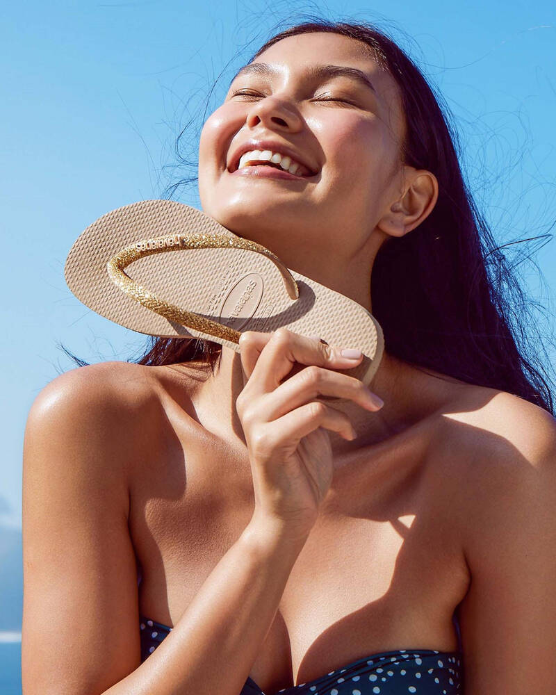 Havaianas Slim Metal Logo Glitter Thongs for Womens