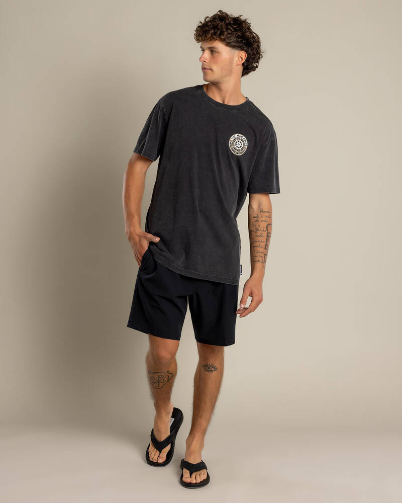 The Mad Hueys Hueys Ship Wheel T-Shirt for Mens