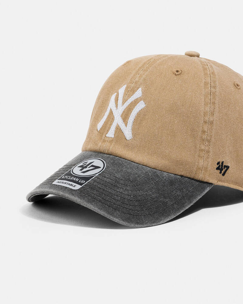 Forty Seven New York Yankees Well Worn Chain Stitch Clean Up Cap for Mens