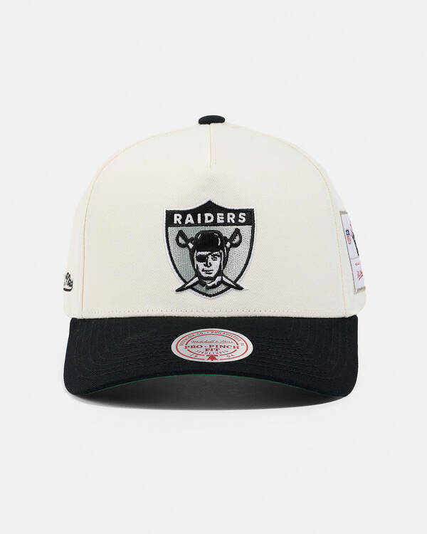Mitchell & Ness Las Vegas Raiders Pro Pinch Cap for Mens