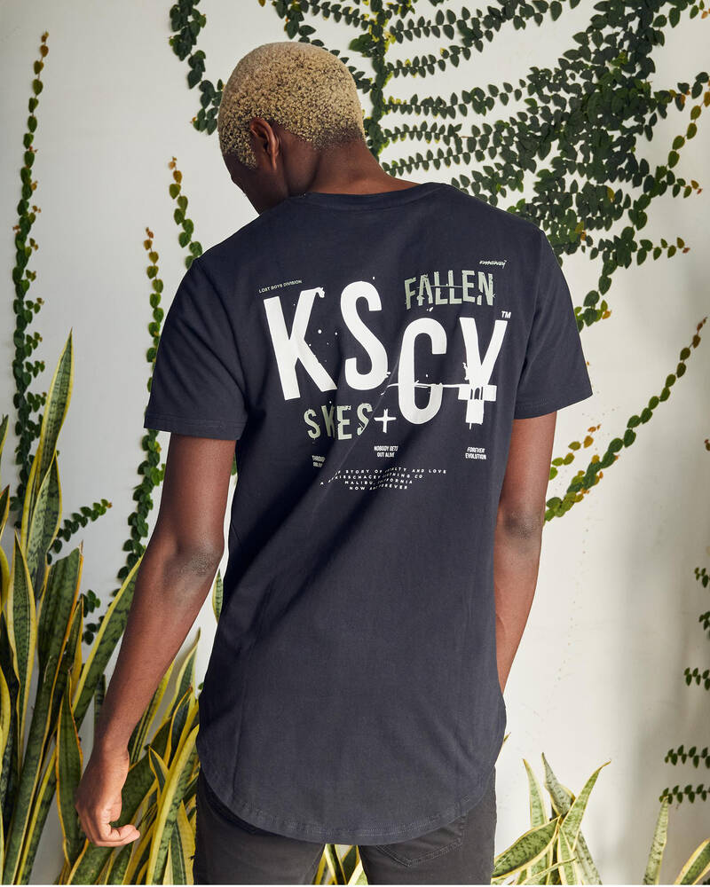 Kiss Chacey Hearts Dual Curved T-Shirt for Mens