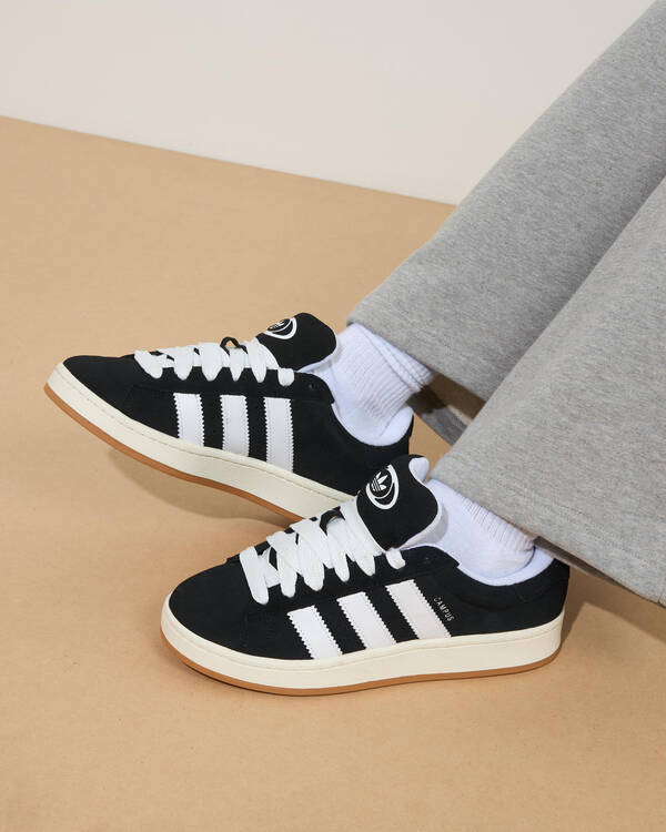 Womens Campus 00s Shoes