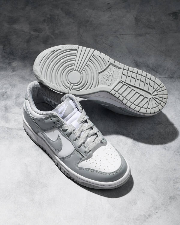 Nike Boys' Dunk Low Shoes for Mens