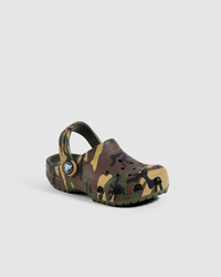 Crocs Toddlers' Classic Camouflage Clogs for Unisex image number null