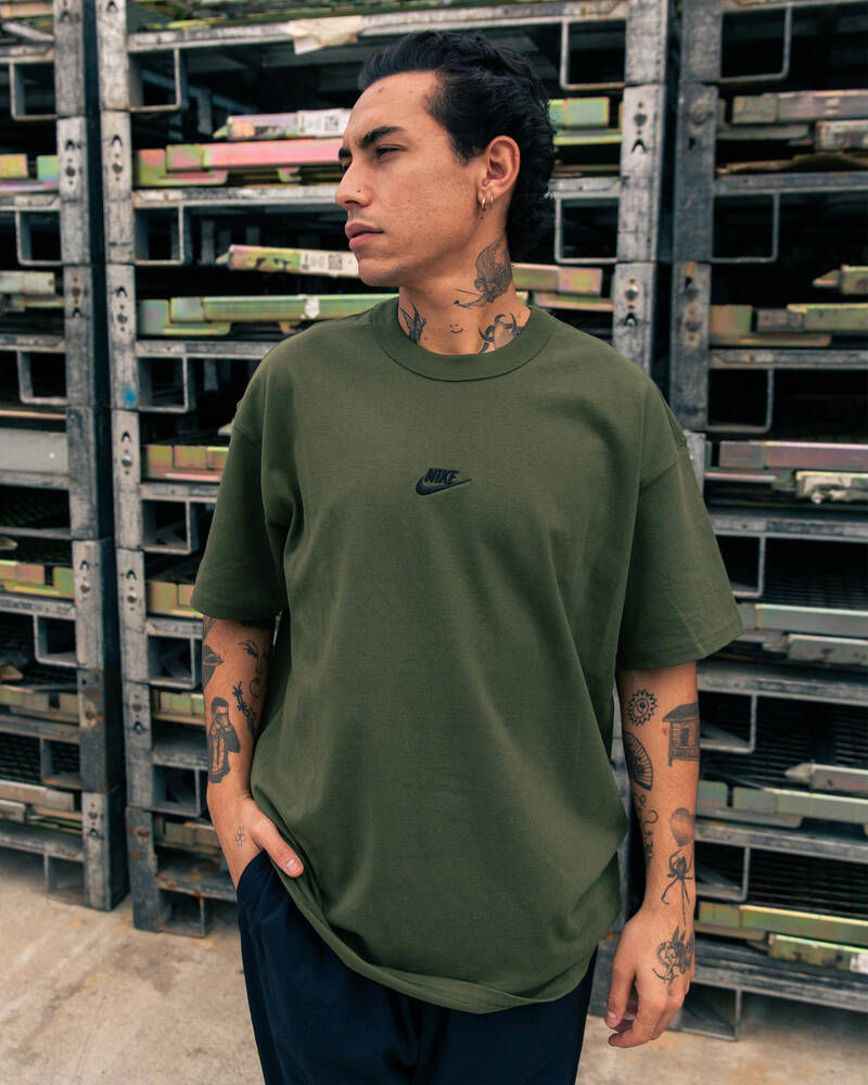 Nike Sportswear Essential T-shirt for Mens