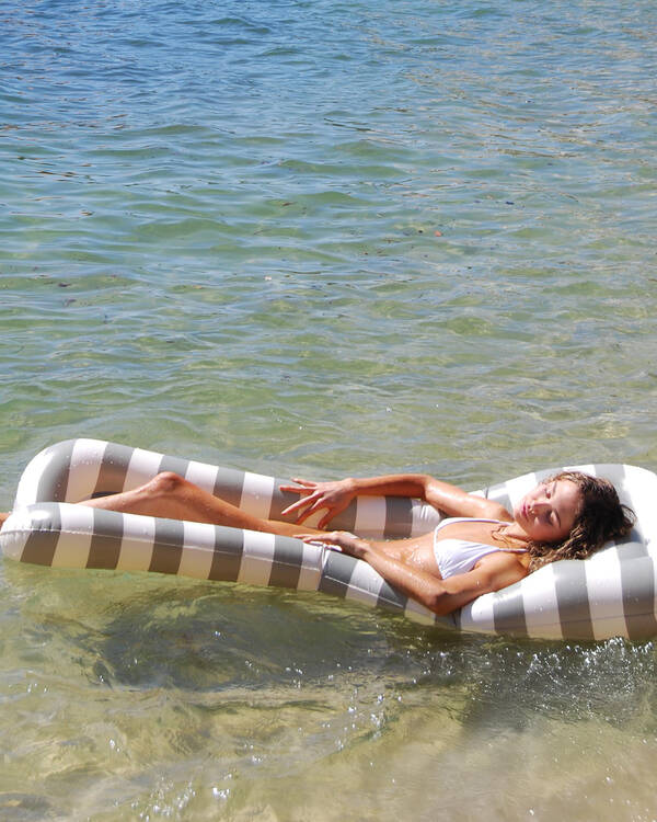 Lilo Inflatable Floating Hammock