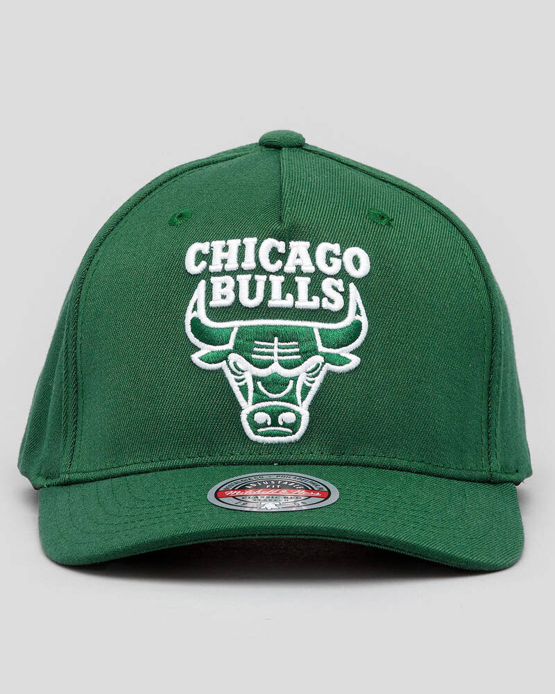 Mitchell & Ness Chicago Bulls Clear Field Pinch Panel Snapback Cap for Mens