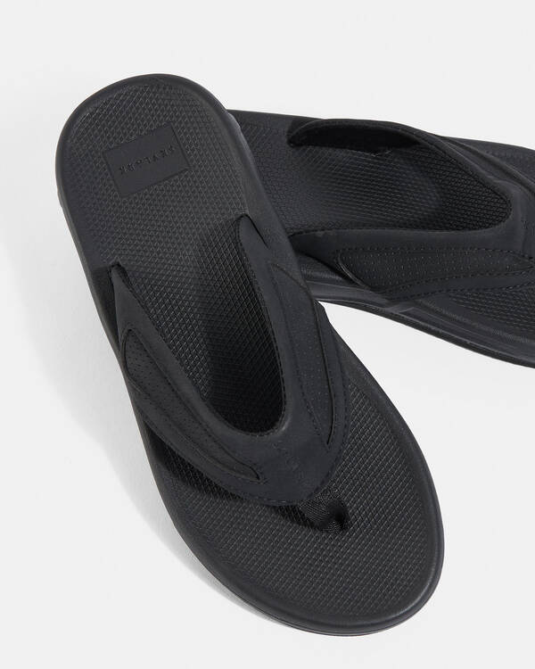 Skylark Breakwater Thongs for Mens