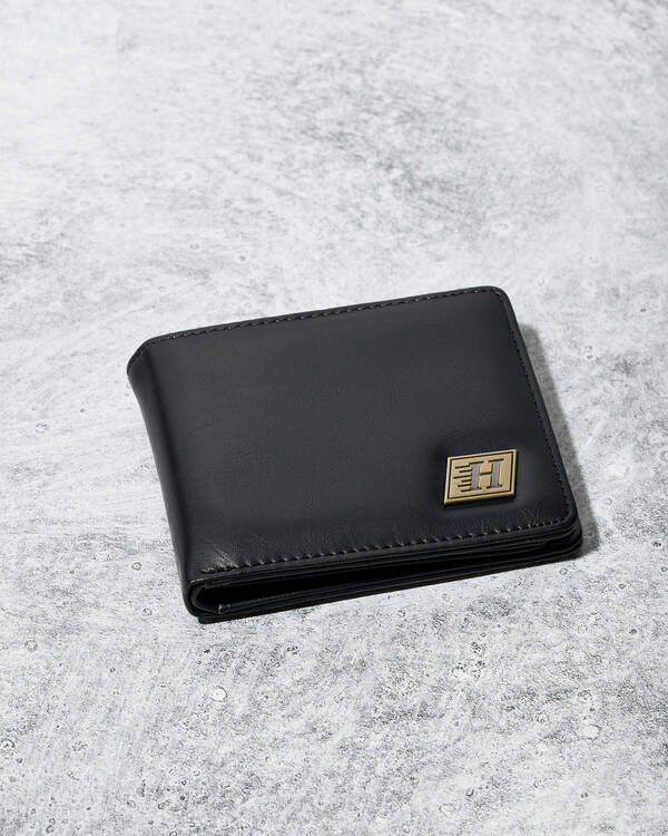 The Mad Hueys Parallel Hueys Wallet for Mens