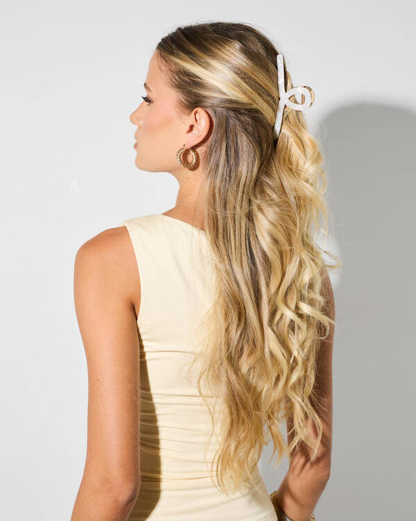 Loop Hair Claw Clip