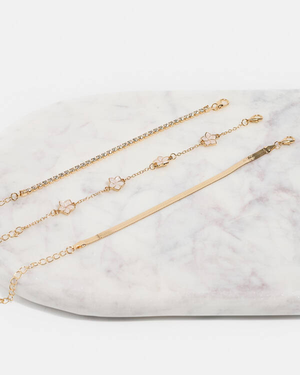 Karyn In LA Frangipani Pearl Bracelet Pack for Womens