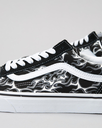 Vans Womens Old Skool Shoes for Womens image number null