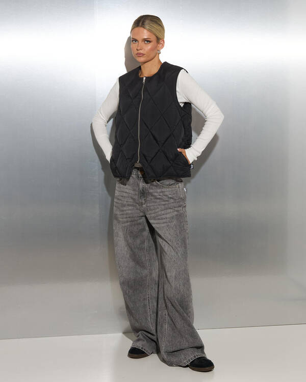 Stussy Stock Logo Reversible Quilted Vest for Womens