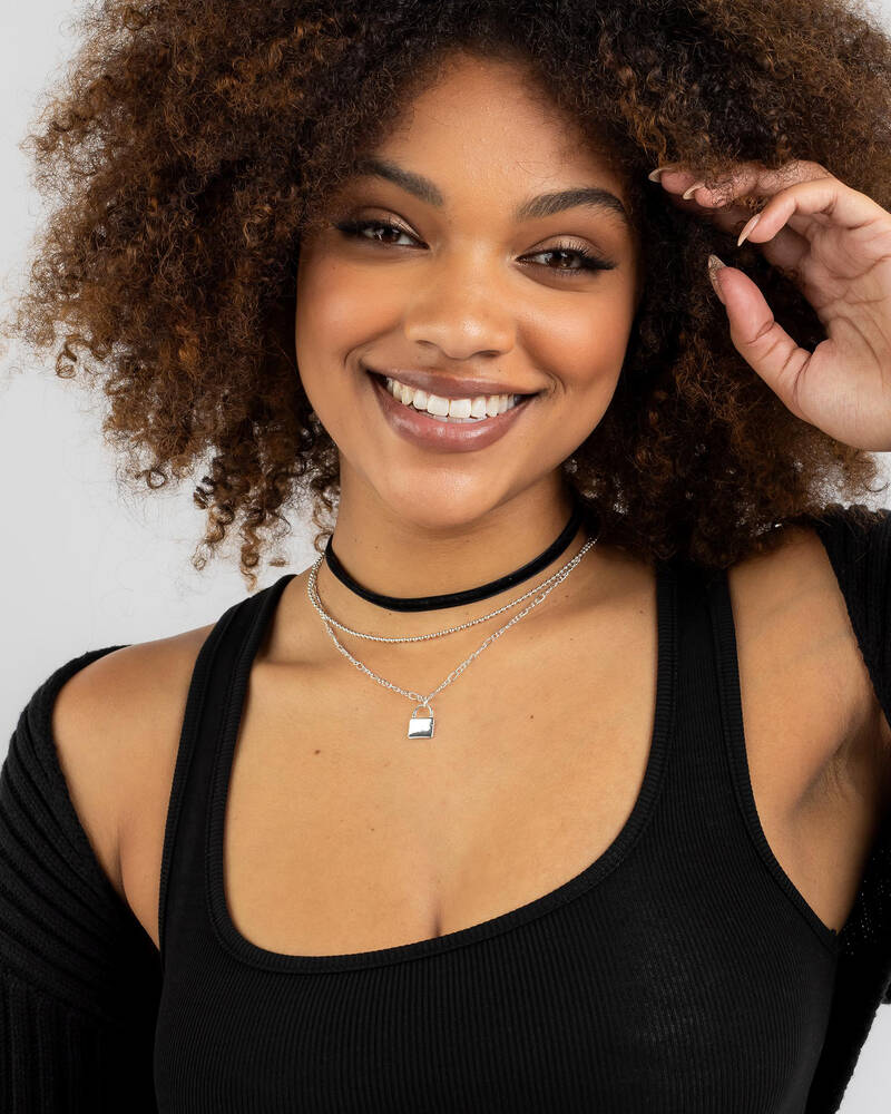 Karyn In LA Hatti Choker Necklace Pack for Womens