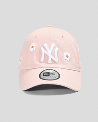 New Era New York Yankees Cap for Womens image number null
