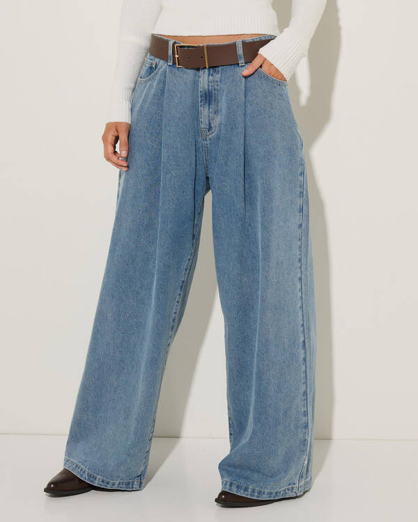 Demi Pleated Wide Leg Jeans