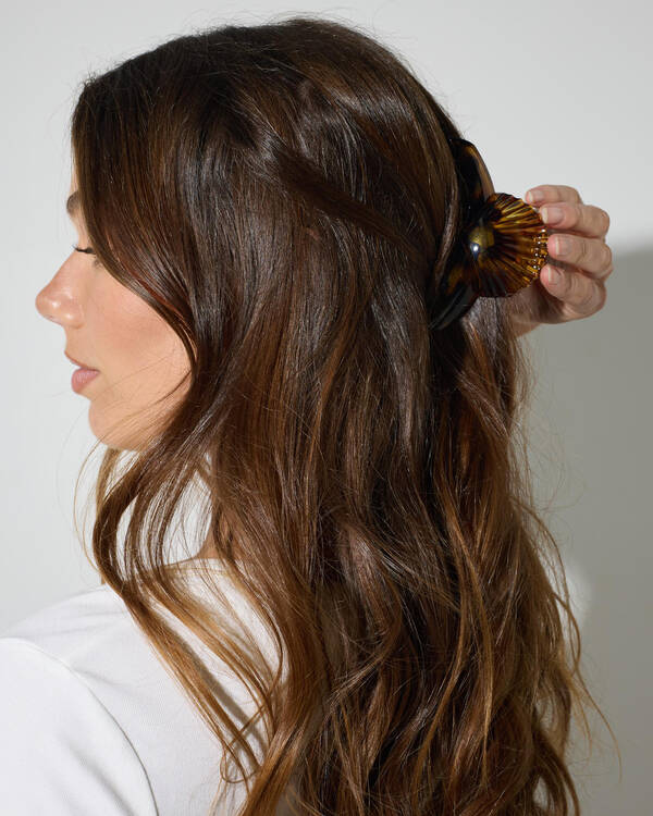 Cleo Hair Claw Clip