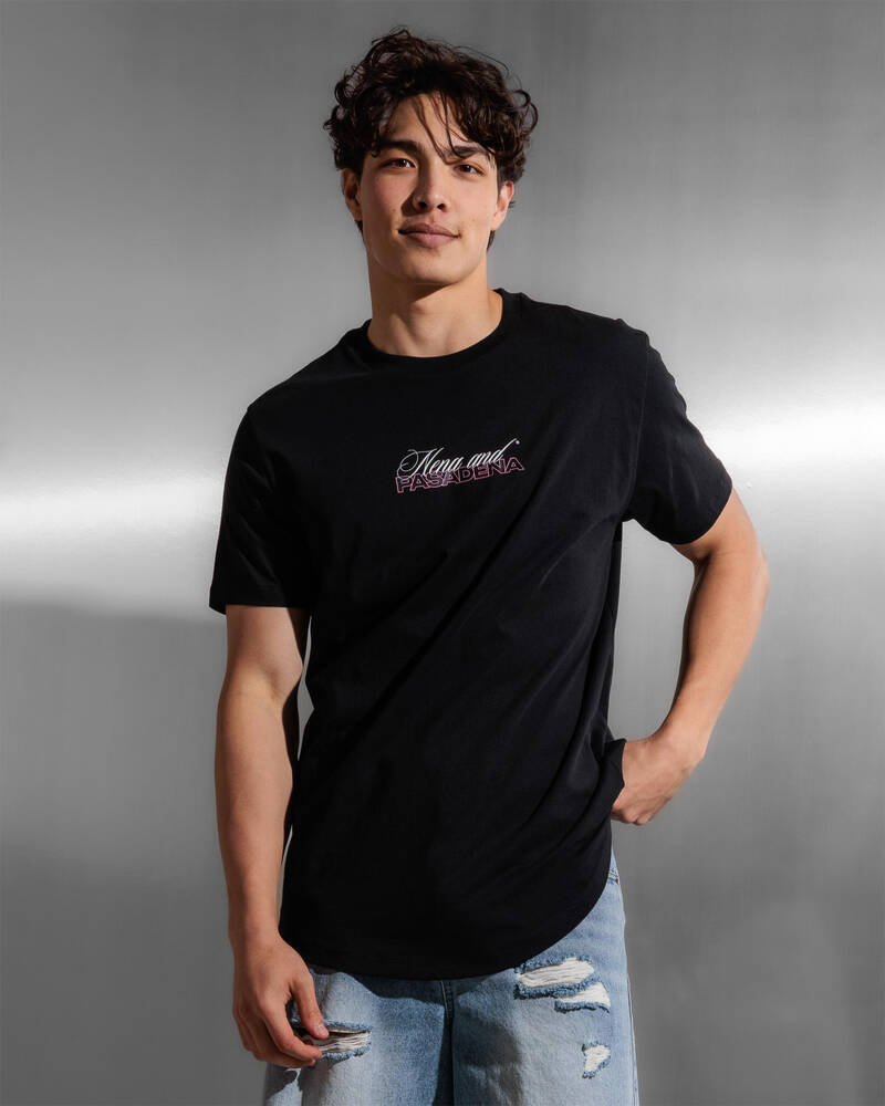 Nena & Pasadena Crimson Dual Curved T-Shirt for Mens