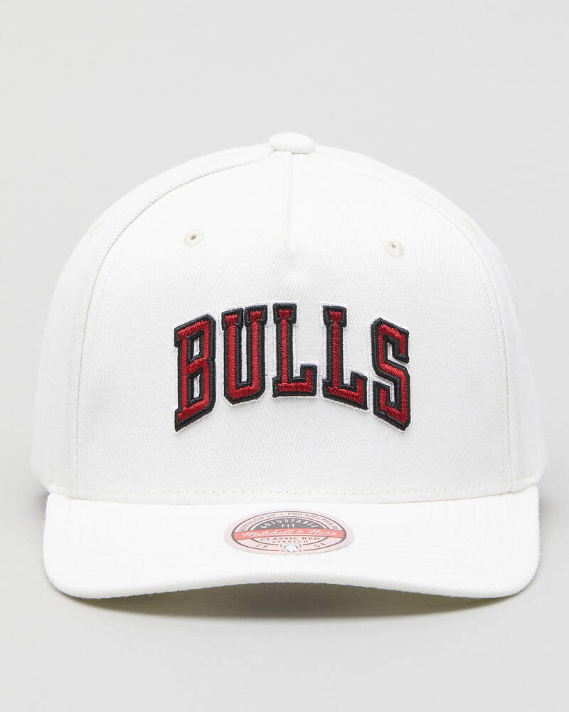Mitchell & Ness Chicago Bulls Vintage White Snapback Cap for Mens