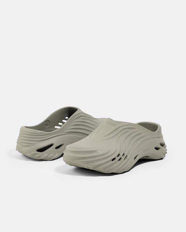 Echo Wave Clogs