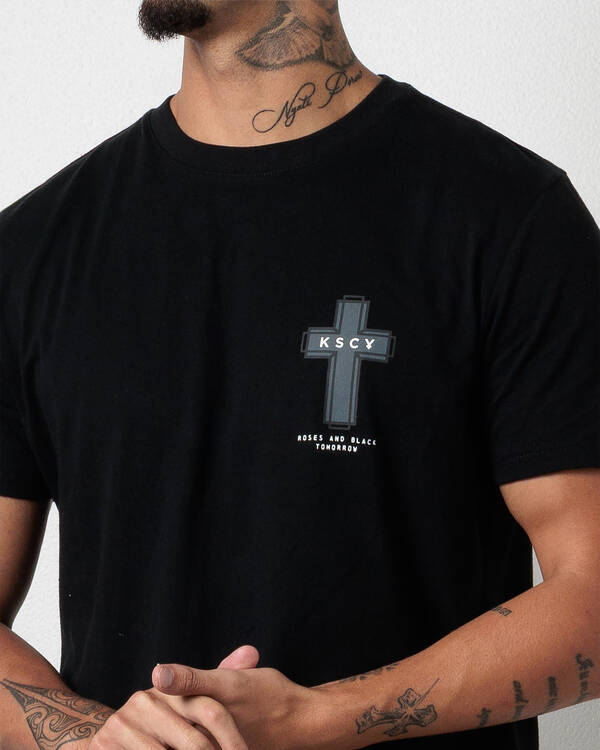 Kiss Chacey Judgement Dual Curved T-Shirt for Mens