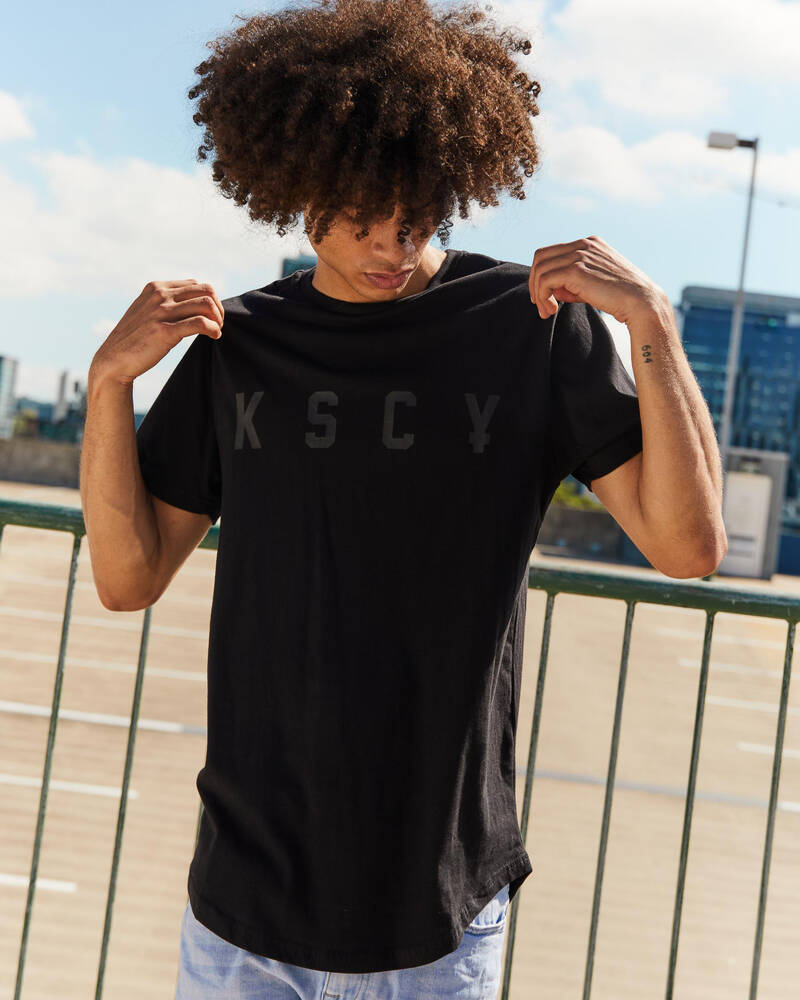 Kiss Chacey Trained Dual Curved T-Shirt for Mens