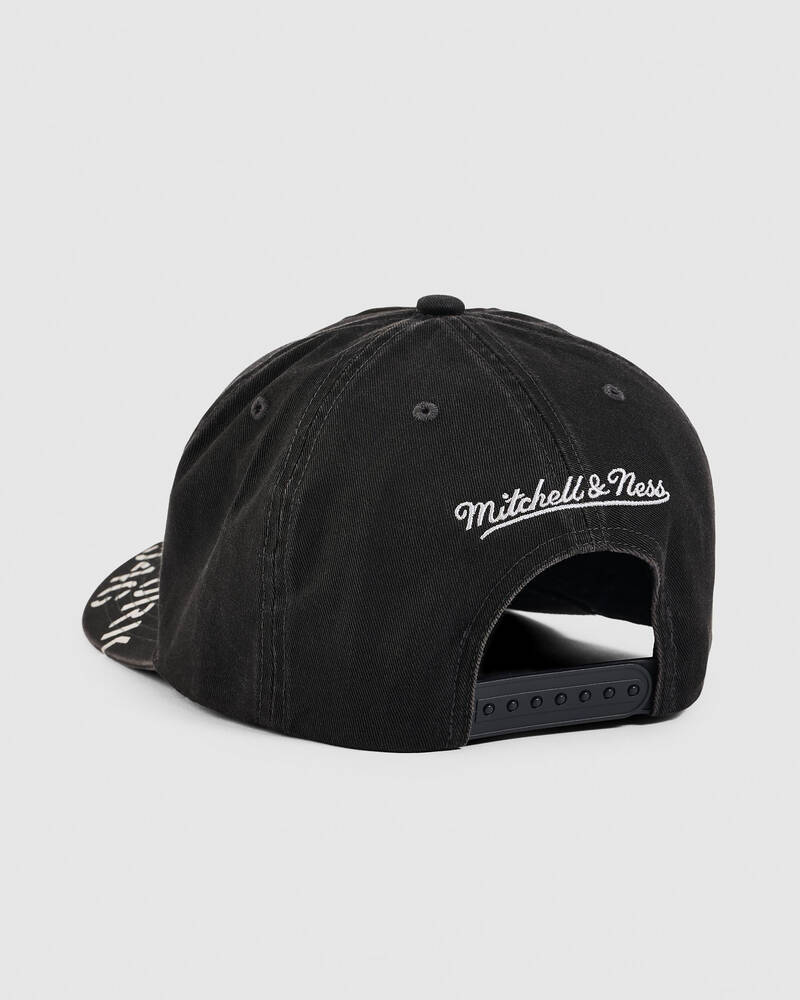 Mitchell & Ness New York Knicks Stencil Pro Pinch Cap for Mens
