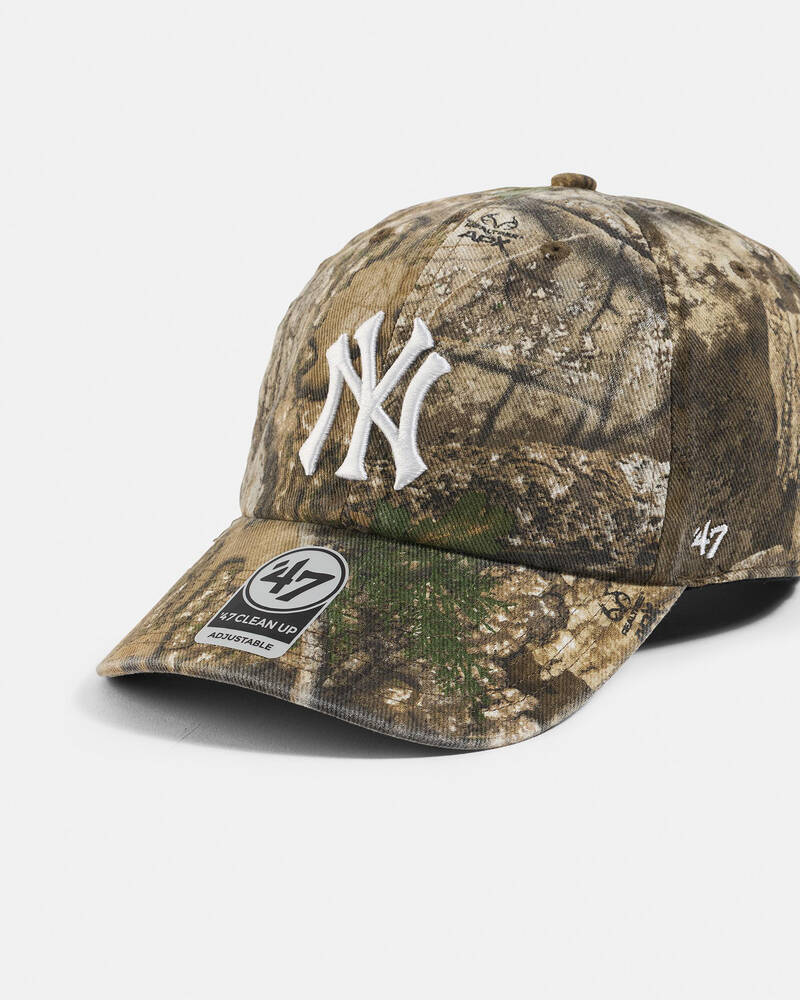 Forty Seven New York Yankees Realtree Clean Up Cap for Mens
