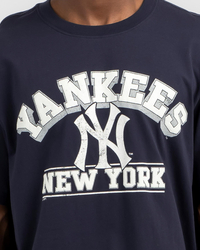 Majestic New York Yankees Cracked Puff Arch T-Shirt for Mens image number null
