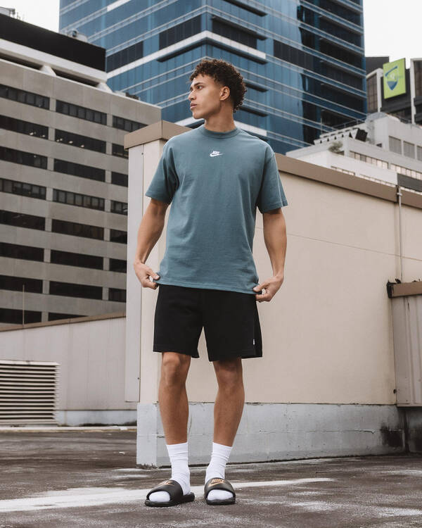 Nike Loose Premium Essential T-Shirt for Mens