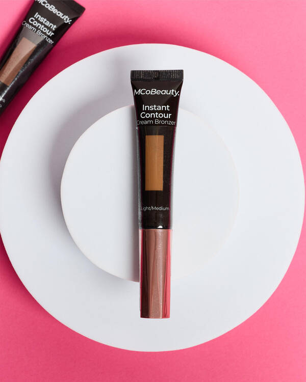 MCo Beauty Instant Contour Beauty Wand for Womens