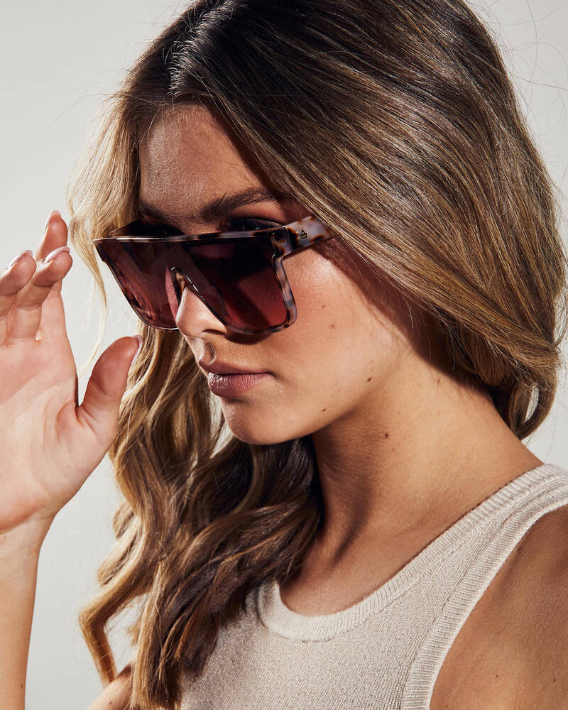 Aire Ara Sunglasses for Womens