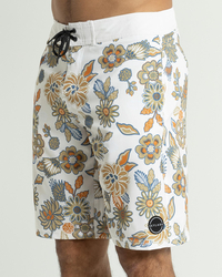 Skylark Noveau Board Shorts for Mens image number null