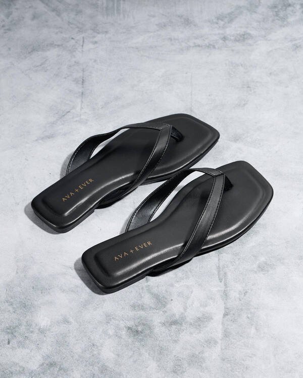 Ava And Ever Girls&rsquo; Leni Slide Sandals for Womens