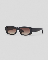 Happy Hour Oxford Sunglasses for Mens image number null