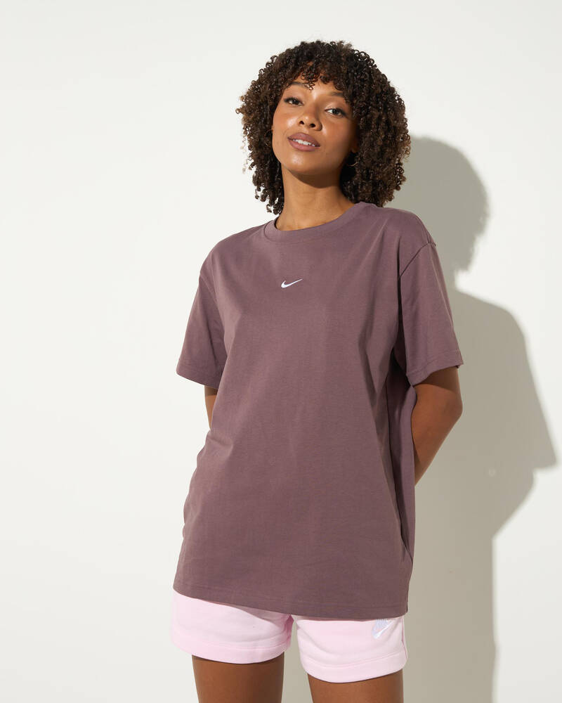 Nike Classic Short Sleeve T-Shirt for Womens