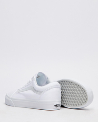 Vans Women's Old Skool Shoes for Womens image number null