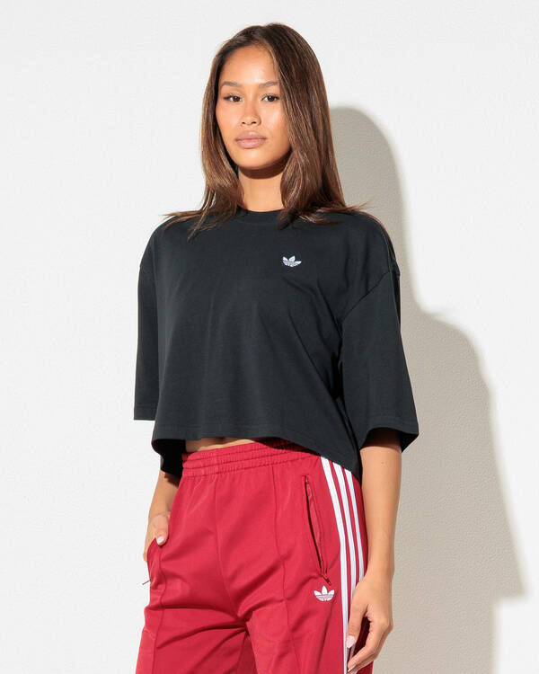 Essential Cropped T-Shirt