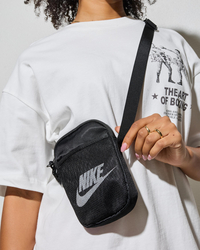 Nike Heritage Festival Crossbody Bag for Womens image number null
