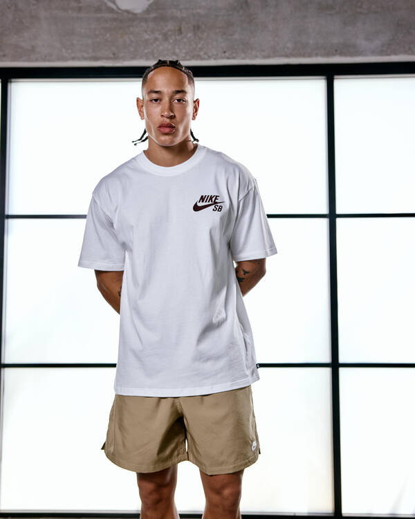 Nike Club Flow Shorts for Mens