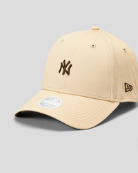 New Era NY Yankees Cap for Womens image number null