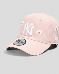 New Era New York Yankees Cap for Womens image number null