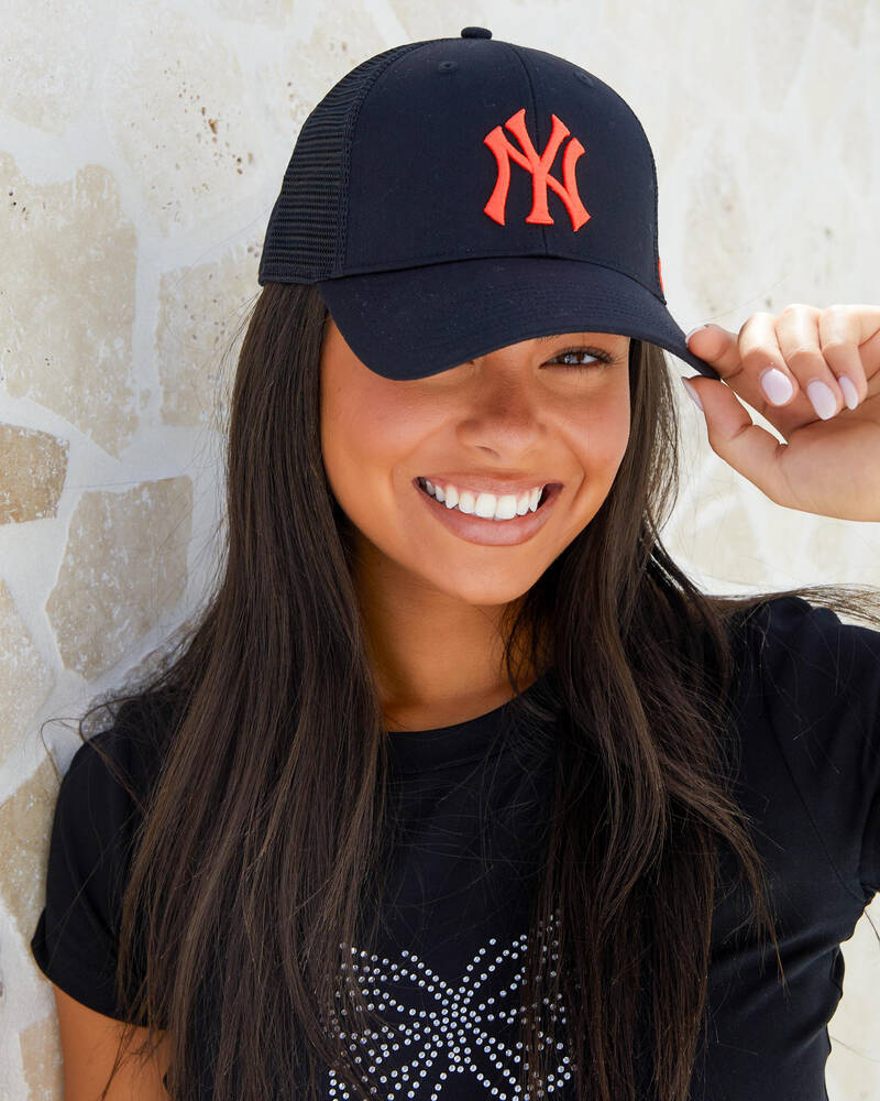 Forty Seven NY Yankees Trucker Cap for Womens