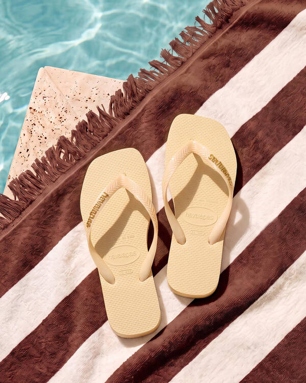 Slim Square Metal Logo Thongs